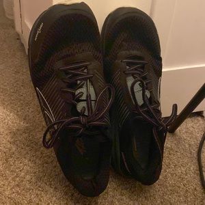 Altra Provision 4 Women’s 9.5 Black/gray